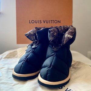 LOUIS VUITTON Pillow Comfort Ankle Boot
